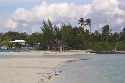 Large photo of Tahiti Beach